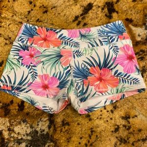 Savage Barbell Booty Shorts Medium
